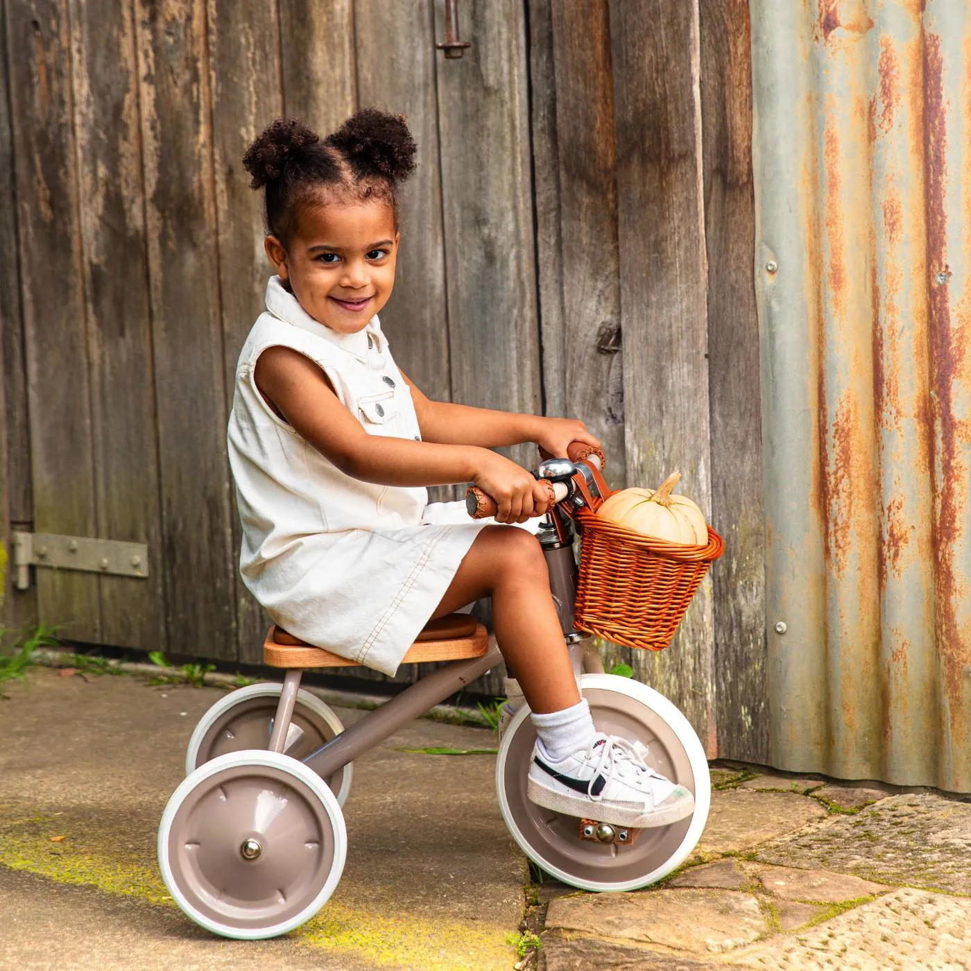 Banwood Vintage Trike παιδικό τρίκυκλο Beige με καλάθι