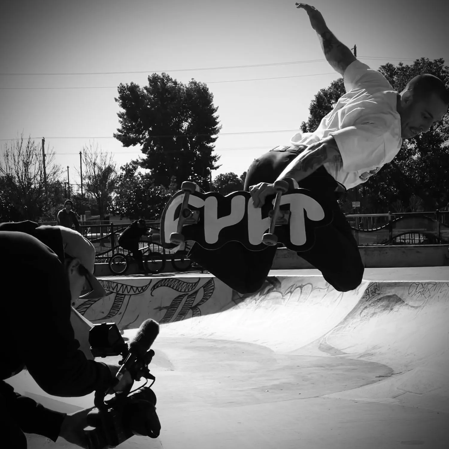 Cult Crew Logo Shape Board skateboard χειροποίητο