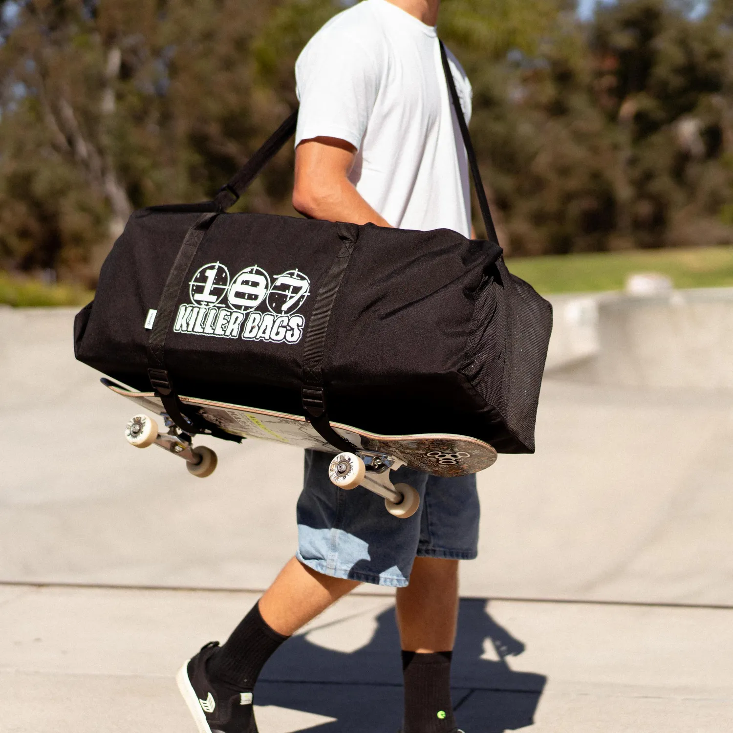 187 Killer Pads Arsenal Duffel σάκος Black 75L αεριζόμενος
