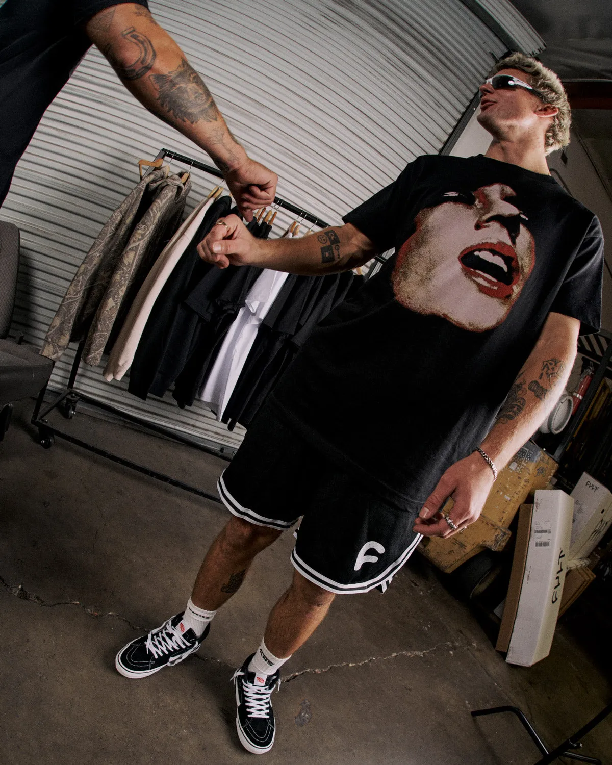 Cult Crew Retro Chiller σορτς φαρδύ